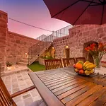 Royal House Gruda