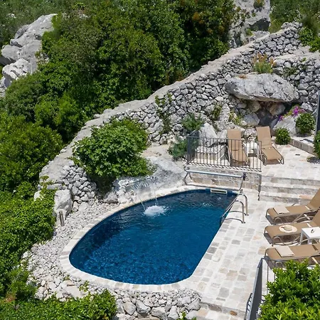 Villa Royal House