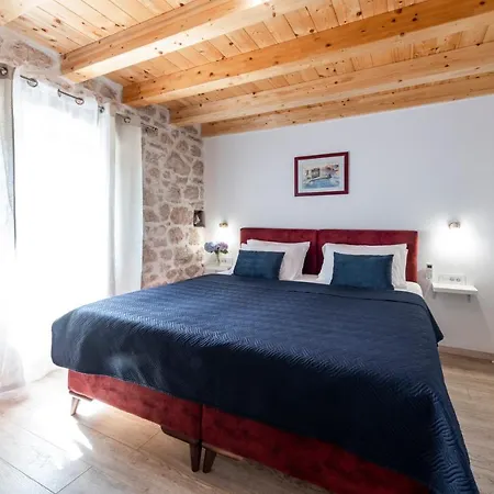 Vila Royal House *