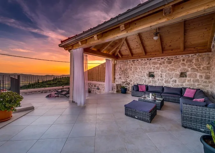 Royal House Villa *