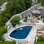 Villa Royal House